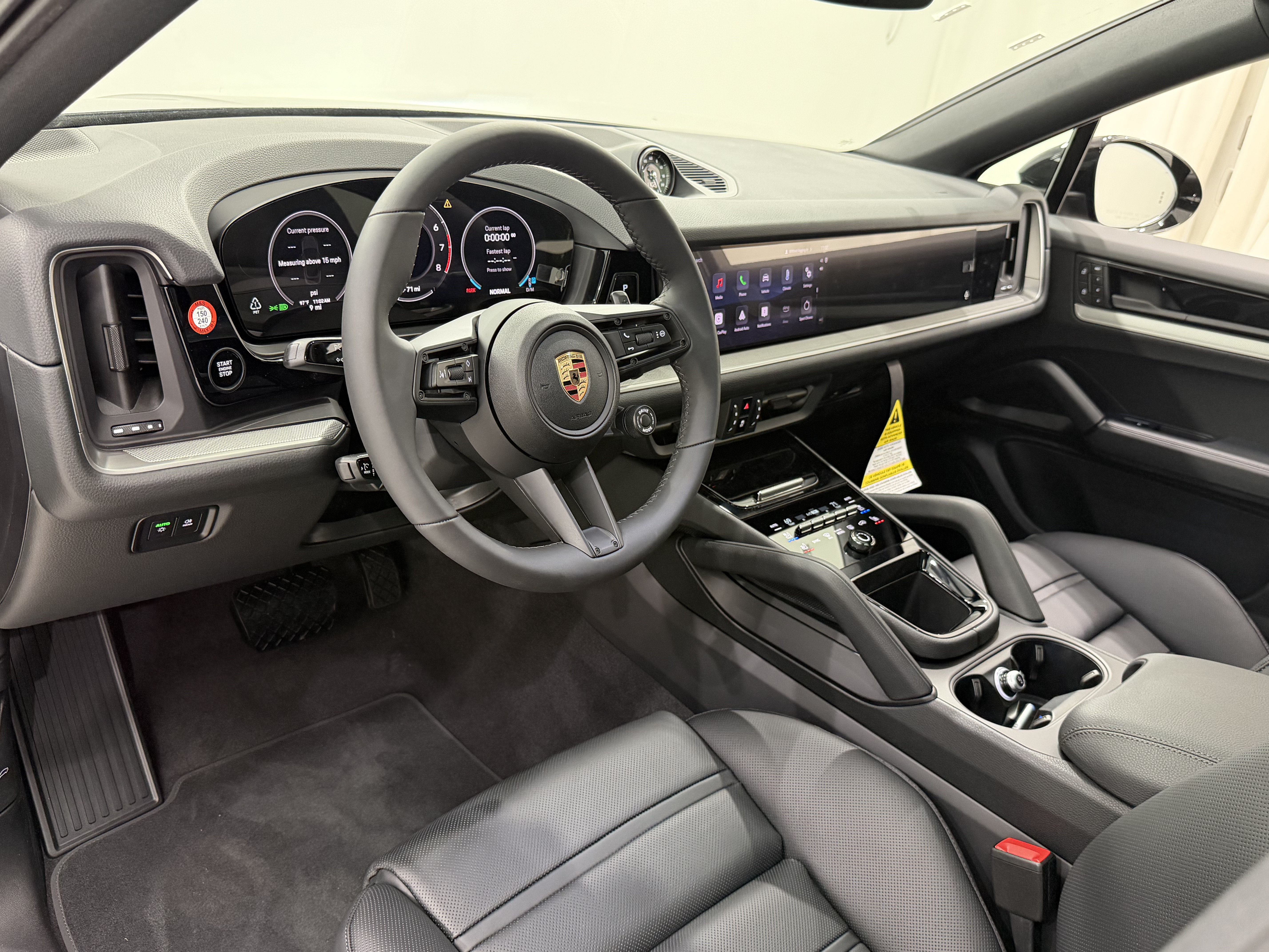 New 2026 Porsche Cayenne Coupe AWD/4WD image 4