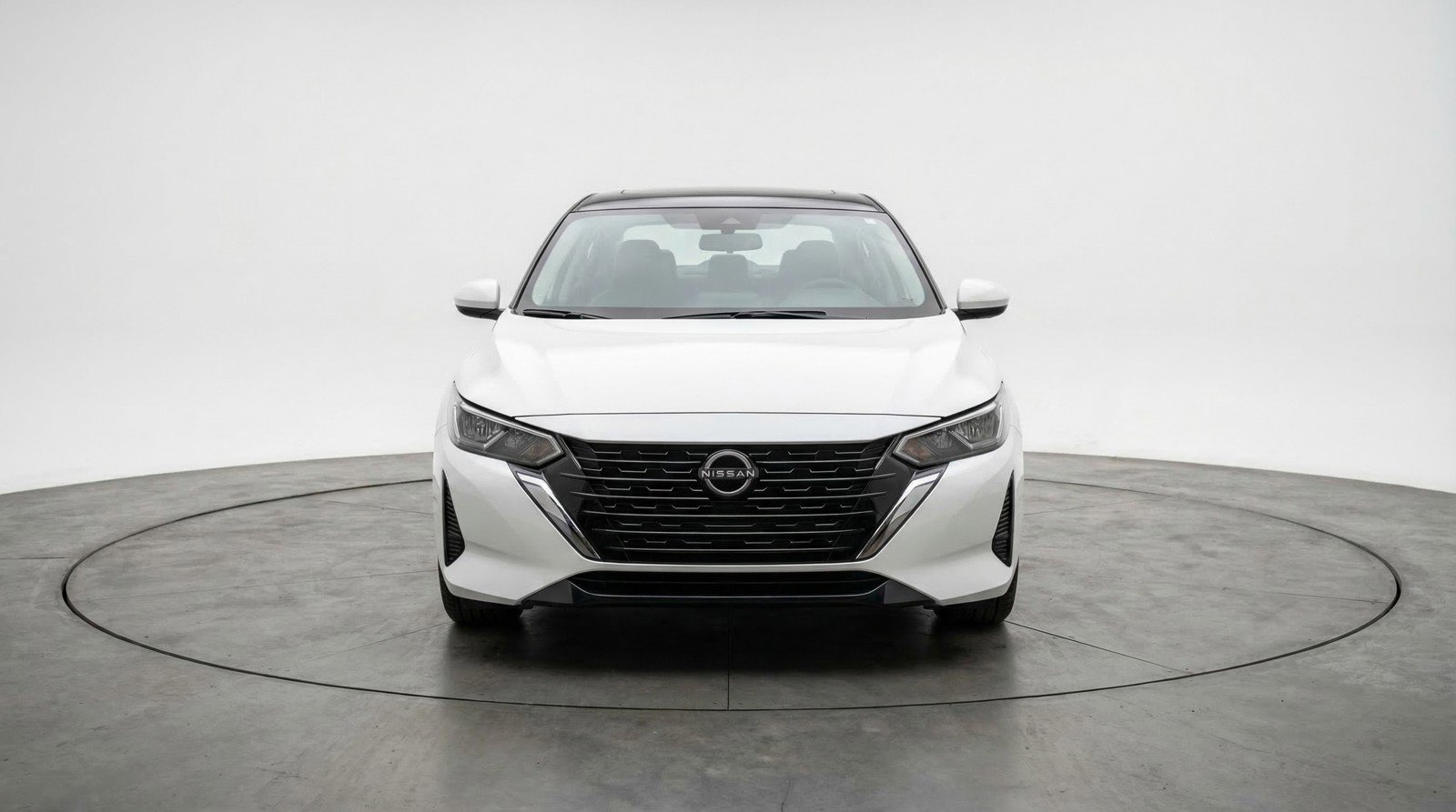 Used 2025 Nissan Sentra SV image 2