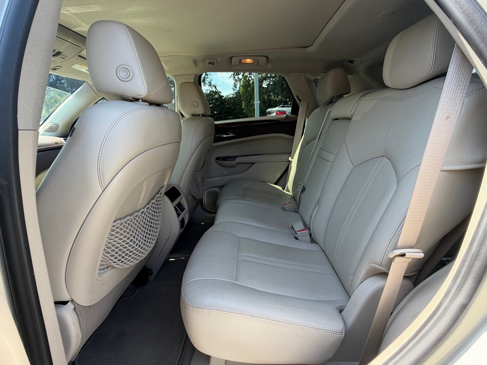 Used 2013 Cadillac SRX Luxury w/ Driver Awareness Package FWD image 12