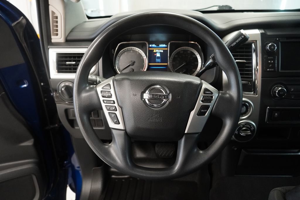 Used 2019 Nissan Titan SV AWD/4WD image 14