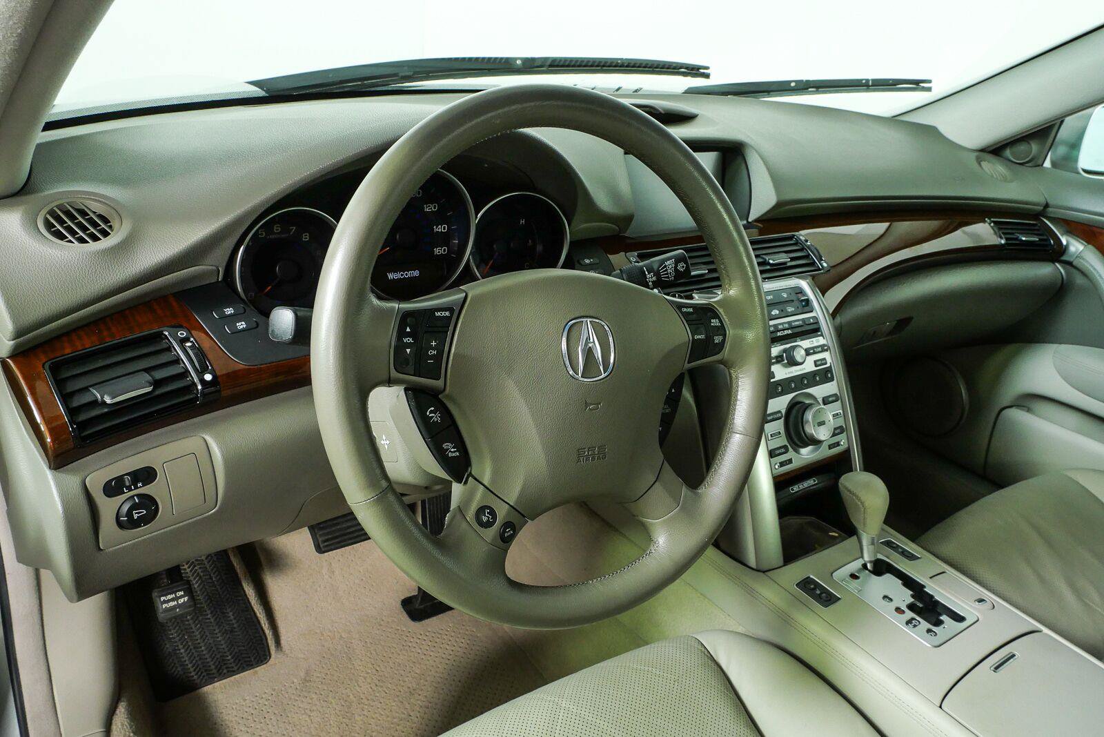 Used 2007 Acura RL w/ Technology Package AWD/4WD image 6