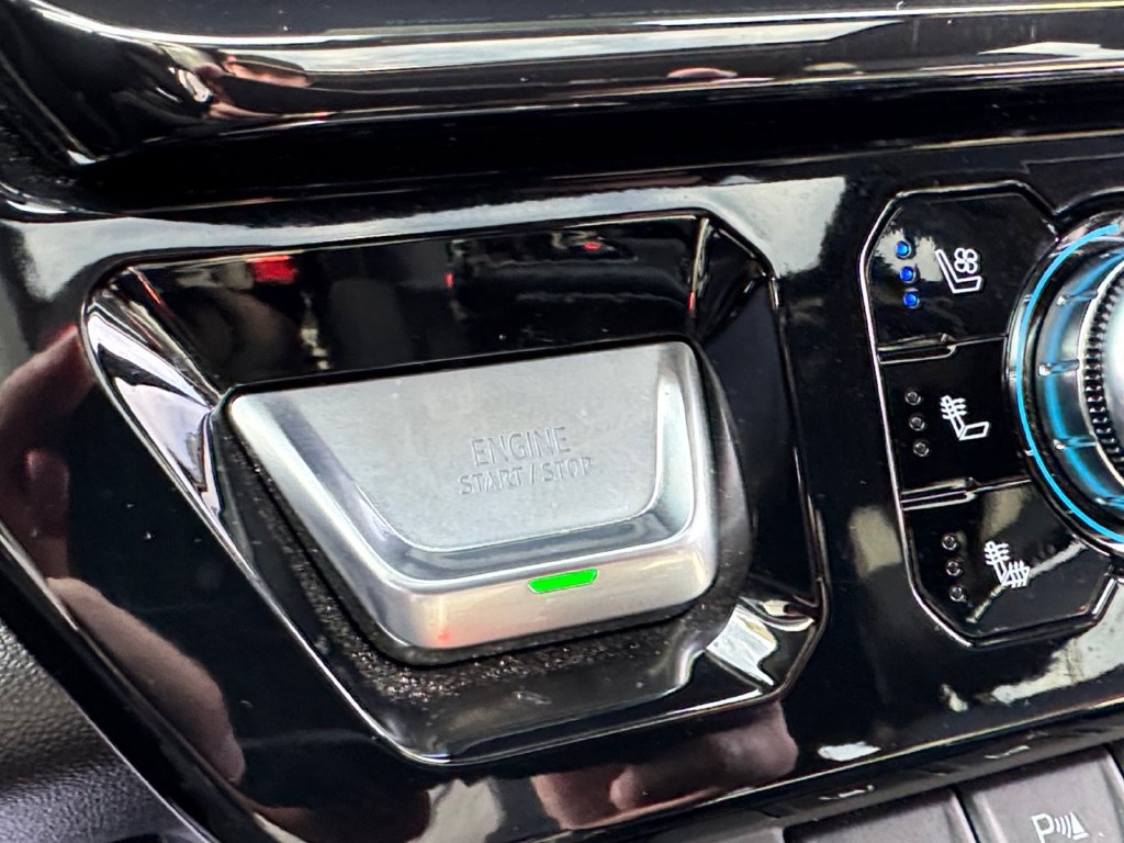Used 2024 GMC Sierra 1500 AT4 w/ Technology Package AWD/4WD image 33