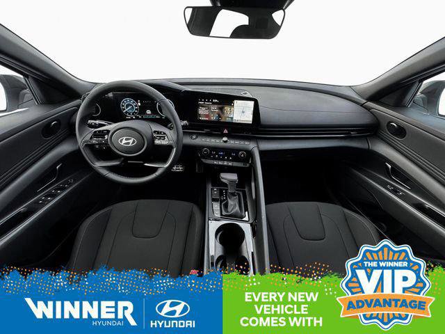 New 2025 Hyundai Elantra SEL image 14