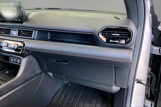 Used 2025 Honda Pilot TrailSport image 21