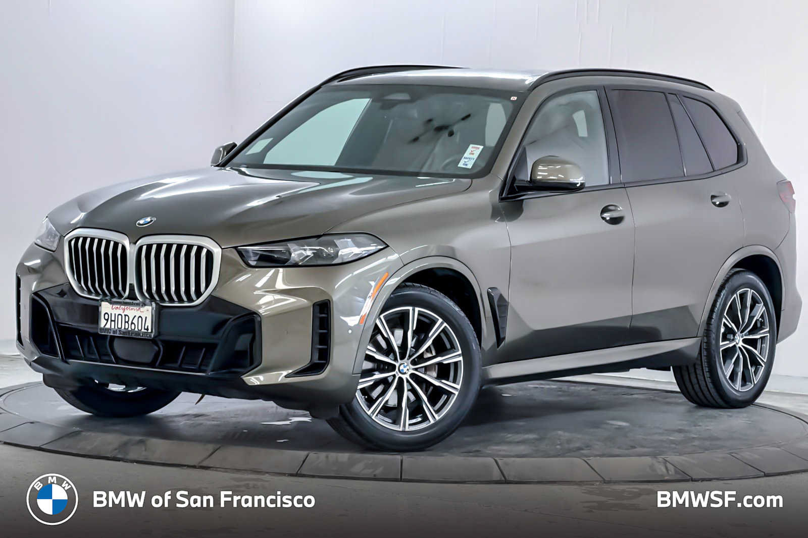Used 2024 BMW X5 xDrive40i w/ M Sport Package