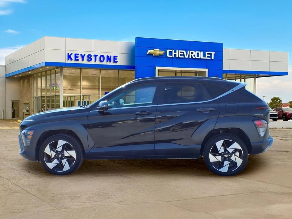 Used 2024 Hyundai Kona Limited AWD/4WD image 4