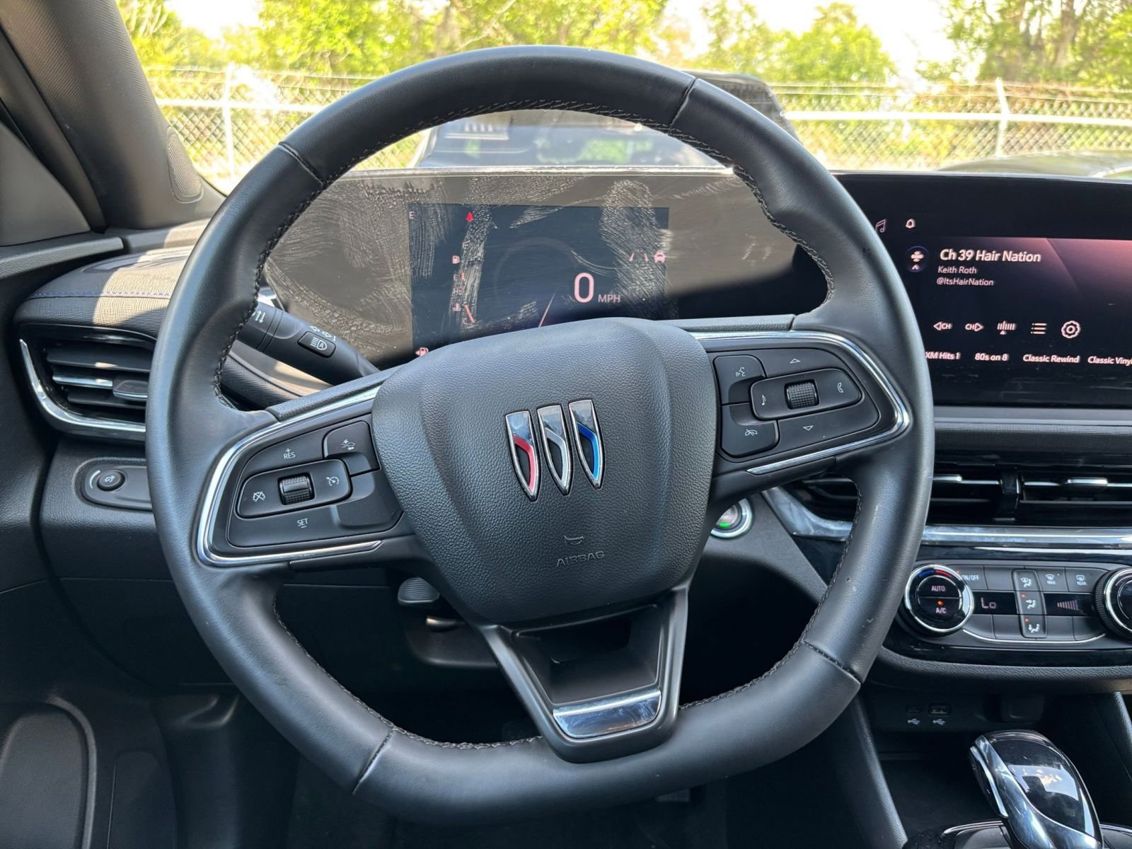 Used 2025 Buick Envista Sport Touring FWD image 27