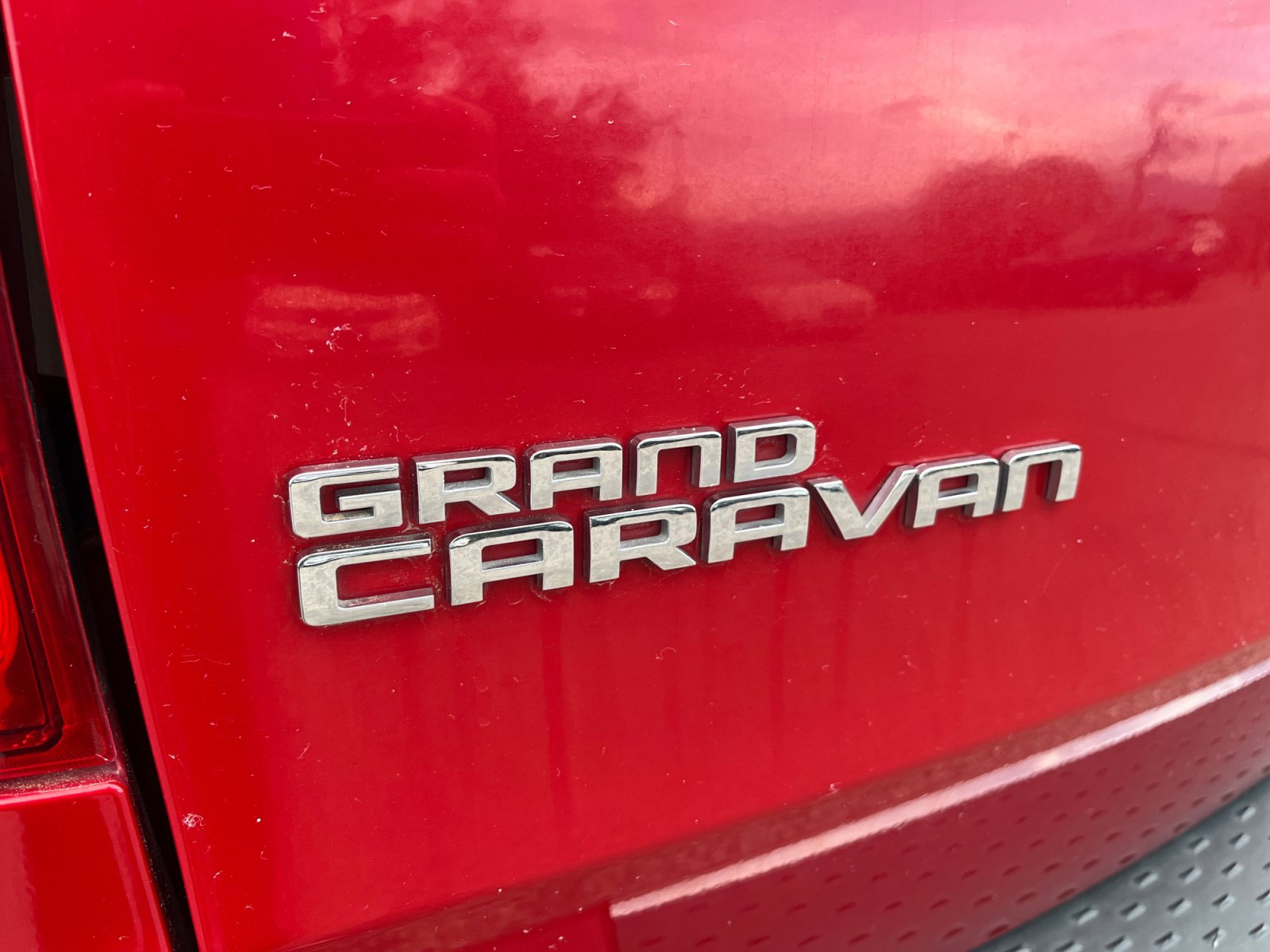 Used 2013 Dodge Grand Caravan SXT FWD image 32