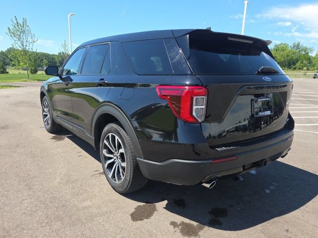 Used 2022 Ford Explorer ST-Line w/ Class IV Trailer Tow Package AWD/4WD image 15