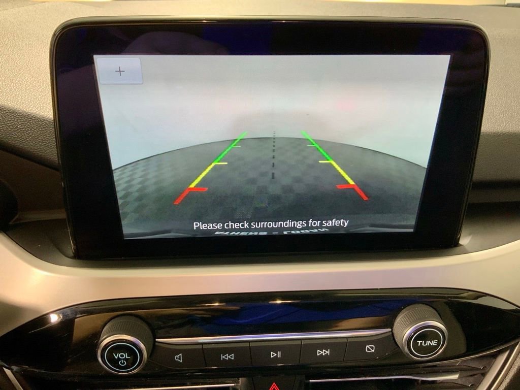 Used 2020 Ford Escape SE image 4