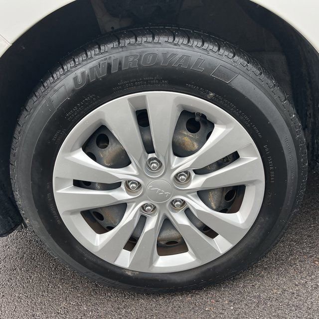 Used 2022 Kia Soul LX image 33