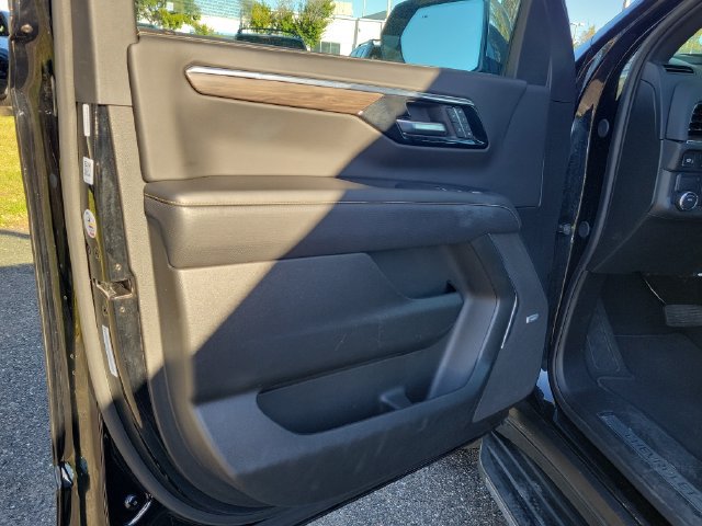 Certified 2025 Chevrolet Tahoe Premier RWD image 26