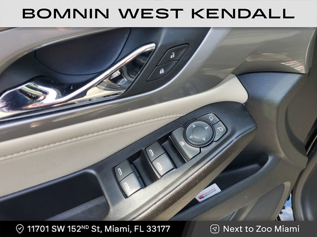 Used 2023 Chevrolet Traverse LS w/ Safety Package image 22