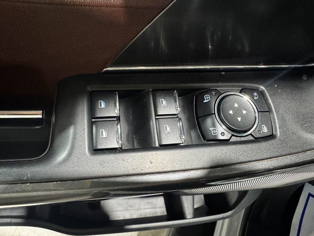 Used 2021 Ford F150 Lariat w/ Equipment Group 502A High image 19