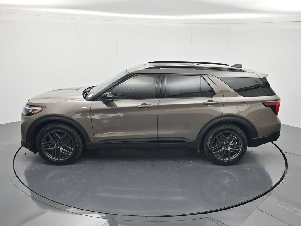 New 2027 Ford Explorer ST-Line w/ ST-Line Street Pack RWD image 37