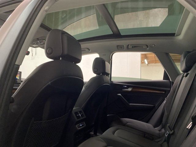 Used 2023 Audi Q5 2.0T Premium w/ Convenience Package image 27