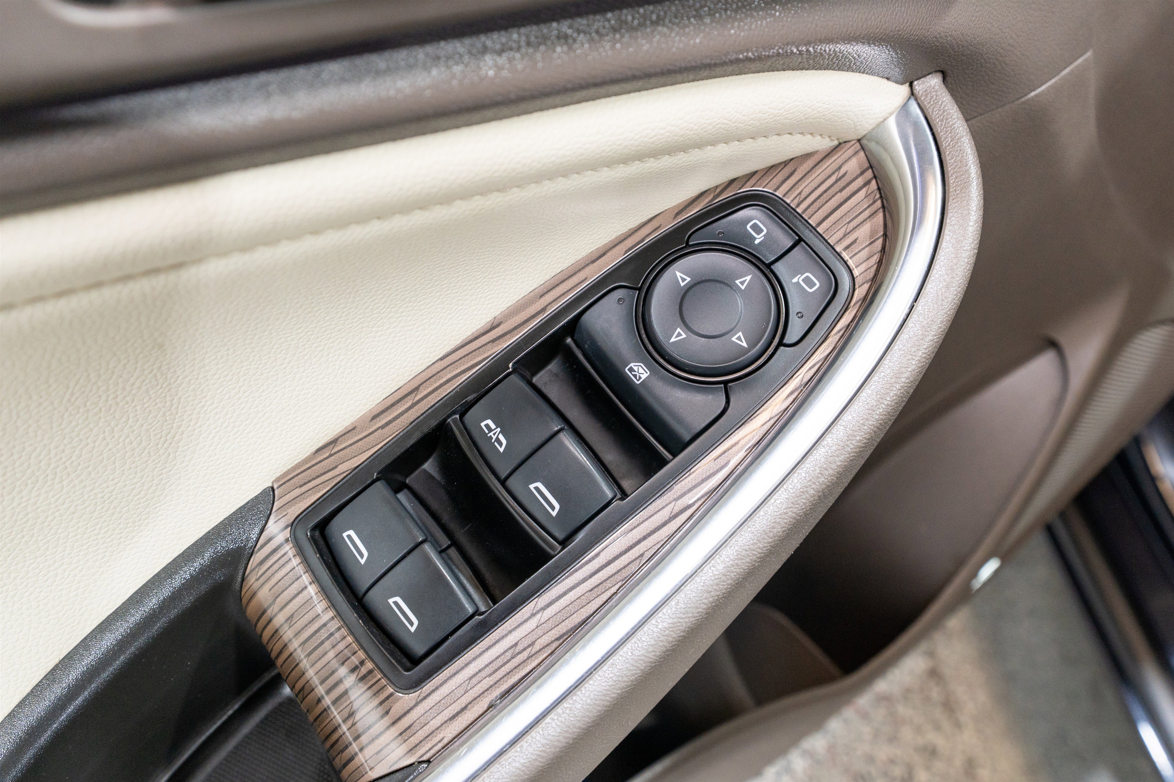 Used 2023 Chevrolet Malibu LT FWD image 14