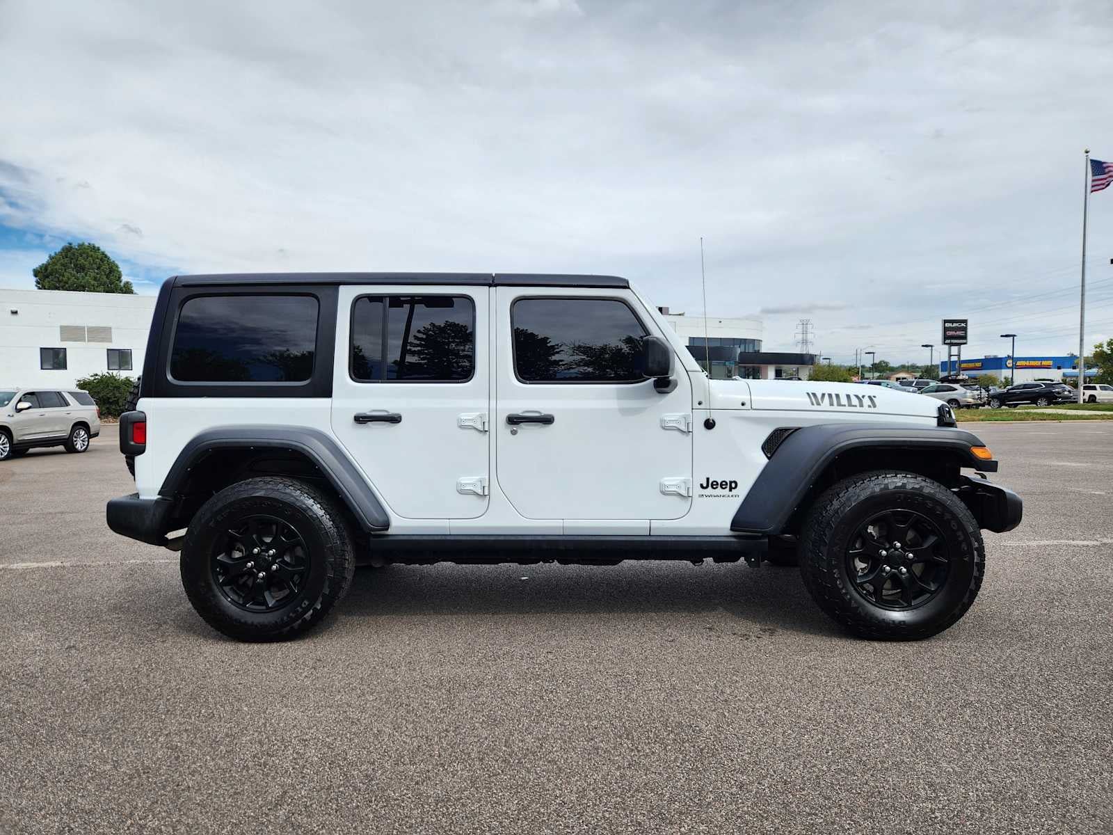 Used 2023 Jeep Wrangler Unlimited Sport AWD/4WD image 2