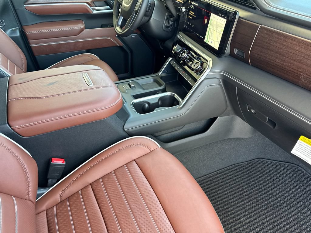 New 2026 GMC Sierra 2500 Denali Ultimate AWD/4WD image 14
