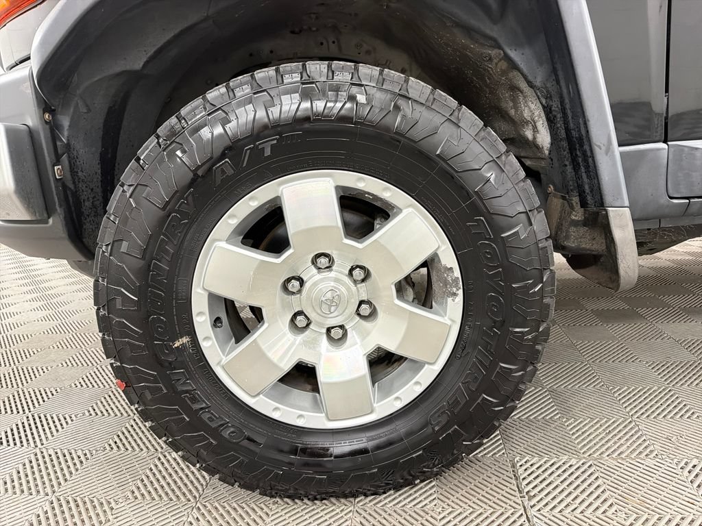 Used 2009 Toyota FJ Cruiser 2WD image 10