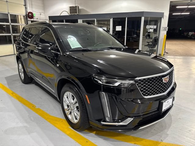 Certified 2025 Cadillac XT6 Luxury FWD image 4