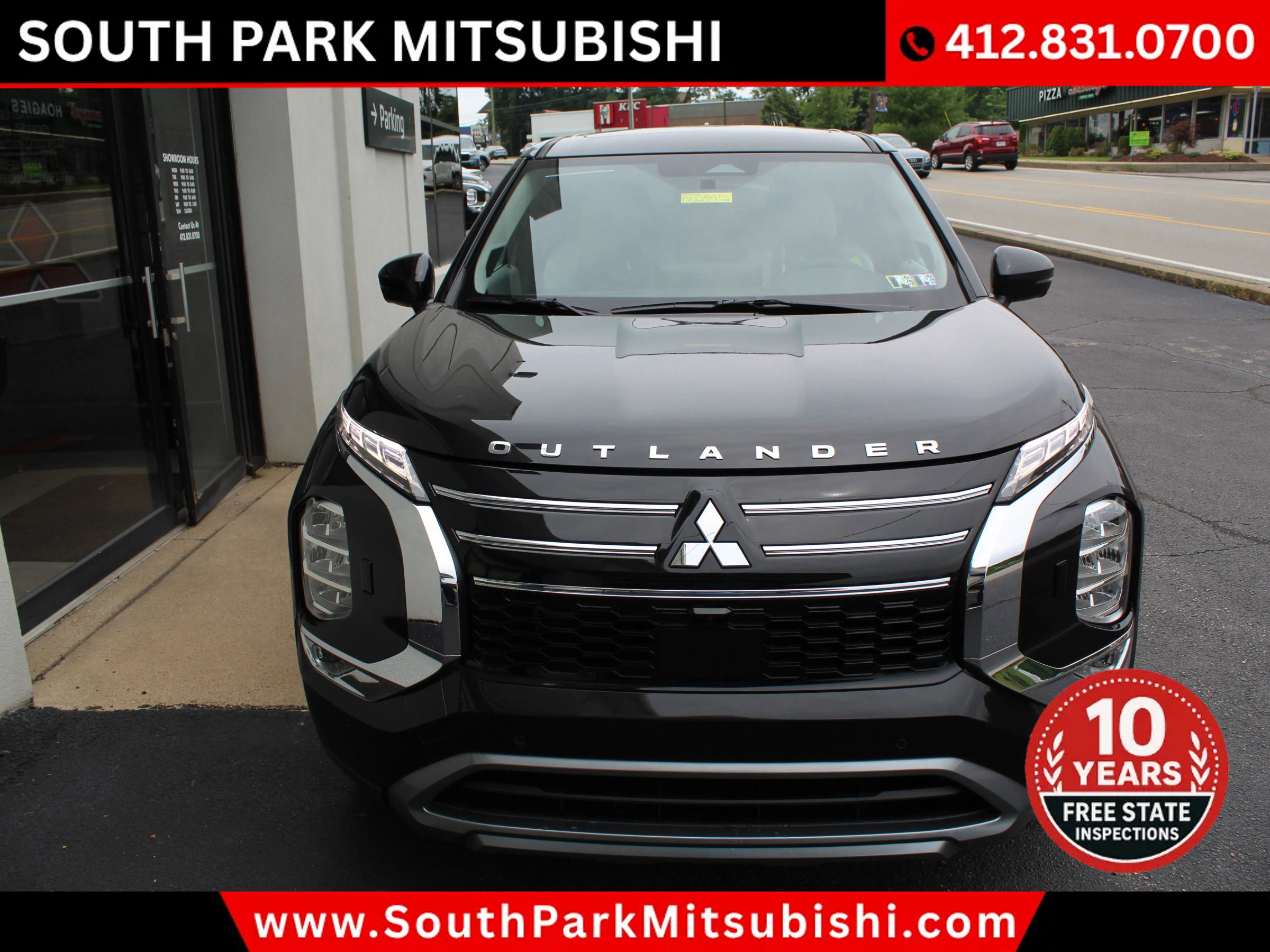 New 2025 Mitsubishi Outlander SE image 4