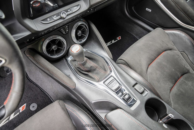 Used 2019 Chevrolet Camaro ZL1 RWD image 58