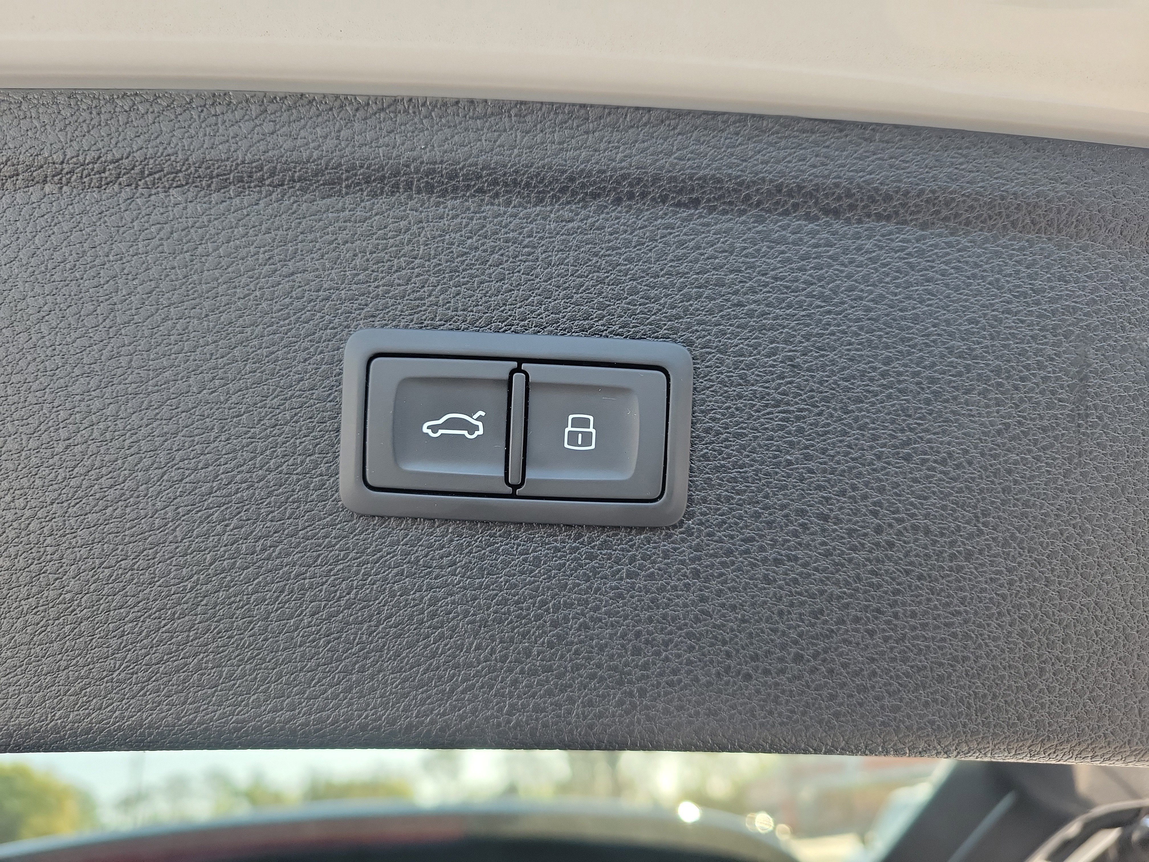 Used 2020 Audi Q5 2.0T Premium Plus w/ Premium Plus Package image 16