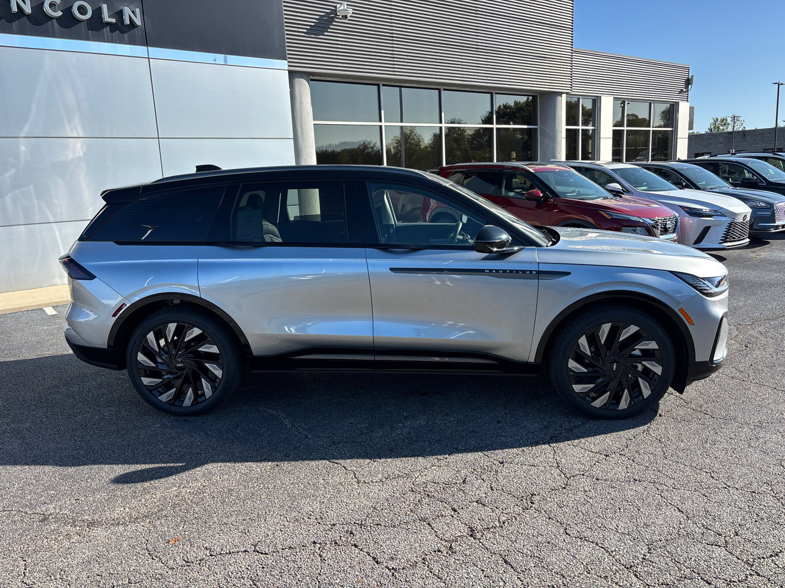 New 2026 Lincoln Nautilus Reserve AWD/4WD image 8