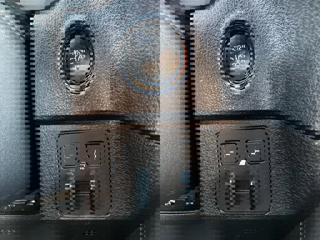 Used 2025 Toyota Tundra SR5 w/ SR5 Premium Package image 18