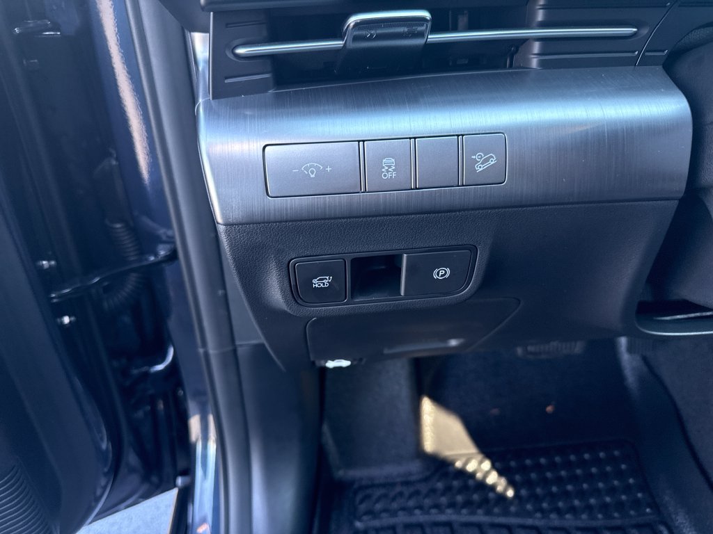 Certified 2026 Hyundai Kona Limited AWD/4WD image 15