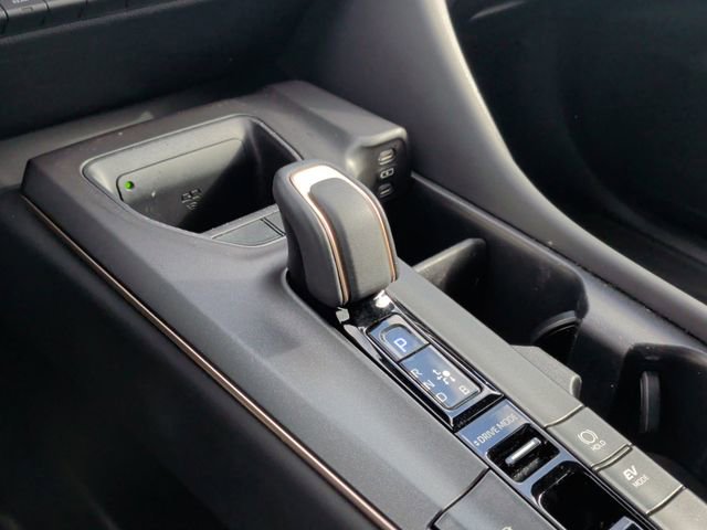 Certified 2023 Toyota Crown XLE image 22