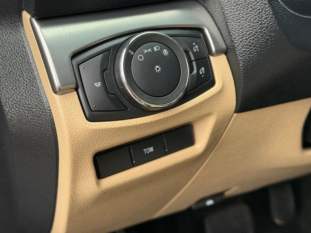 Used 2017 Ford Explorer 4WD image 12