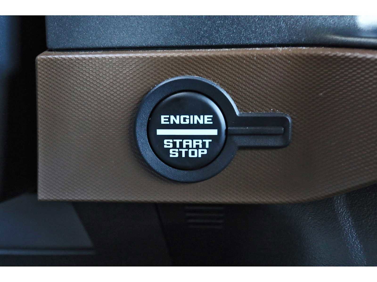 Used 2024 Ford Bronco Outer Banks image 23