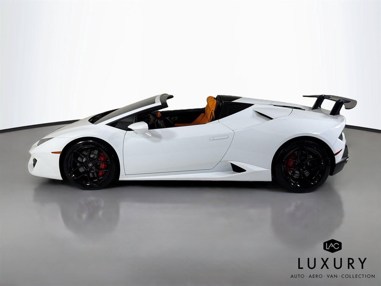 Used 2019 Lamborghini Huracan LP 580-2 RWD image 9