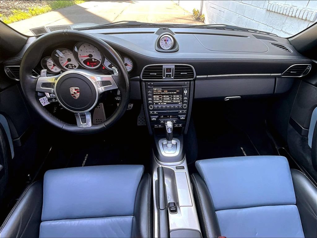 Used 2011 Porsche 911 Turbo S AWD/4WD image 18