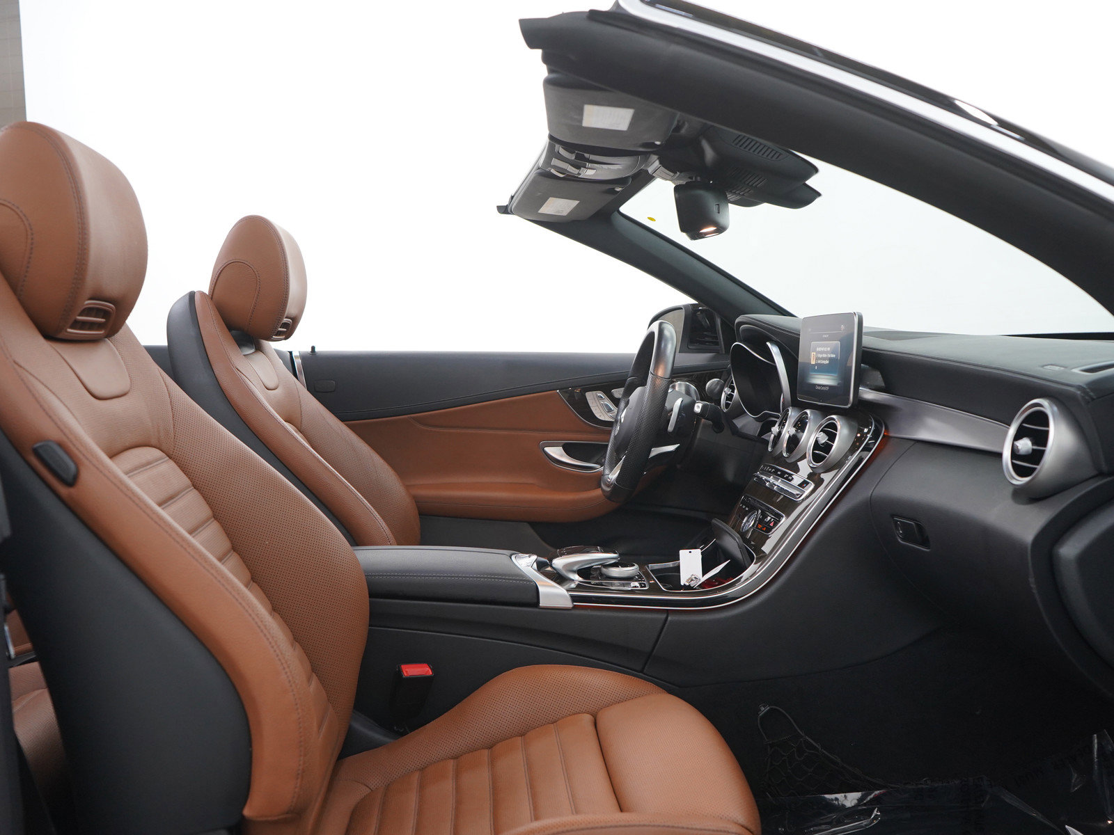 Used 2017 Mercedes-Benz C 300 4MATIC Cabriolet image 12