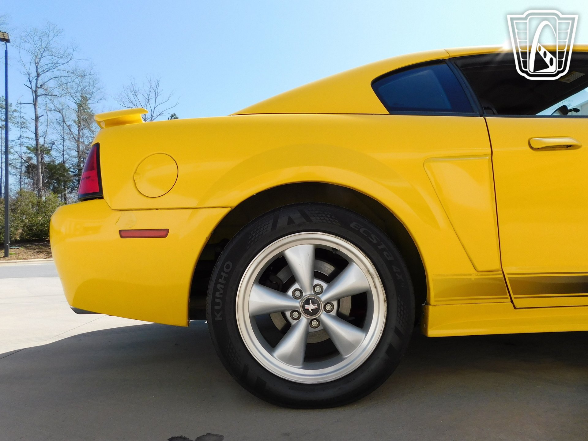 Used 2004 Ford Mustang Mach 1 RWD image 27