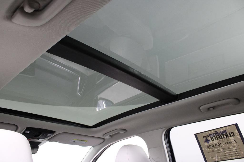 Used 2025 Kia Sorento S w/ Panoramic Sunroof Package FWD image 22