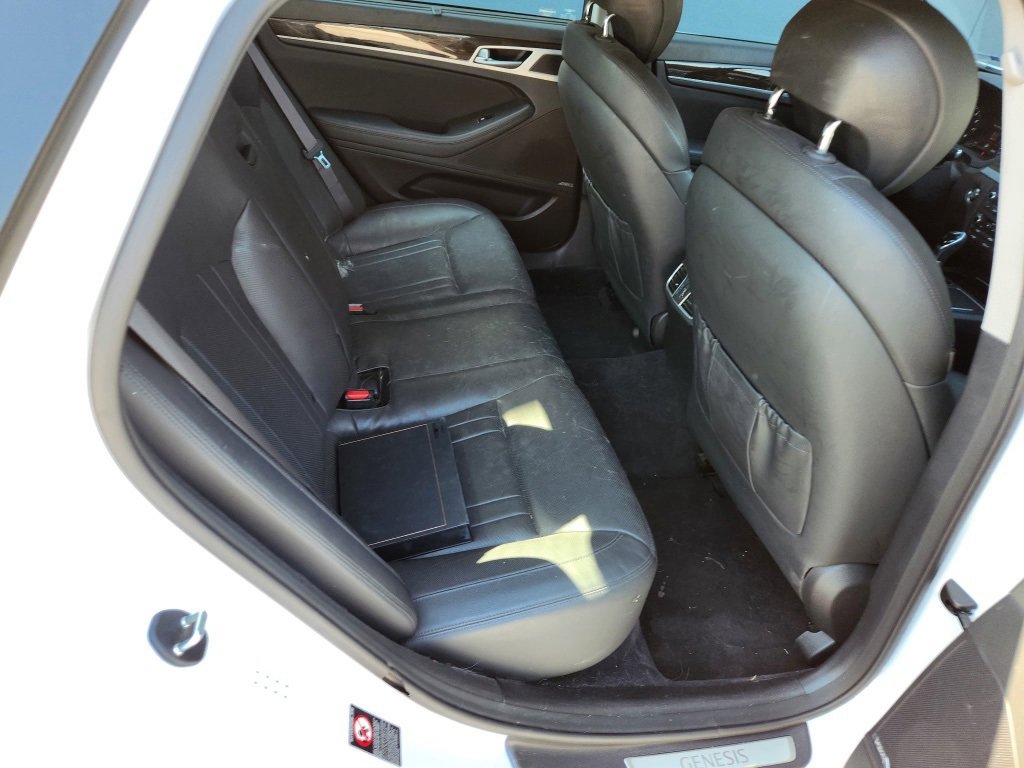 Used 2017 Genesis G80 3.8 w/ Option Group 02 image 17