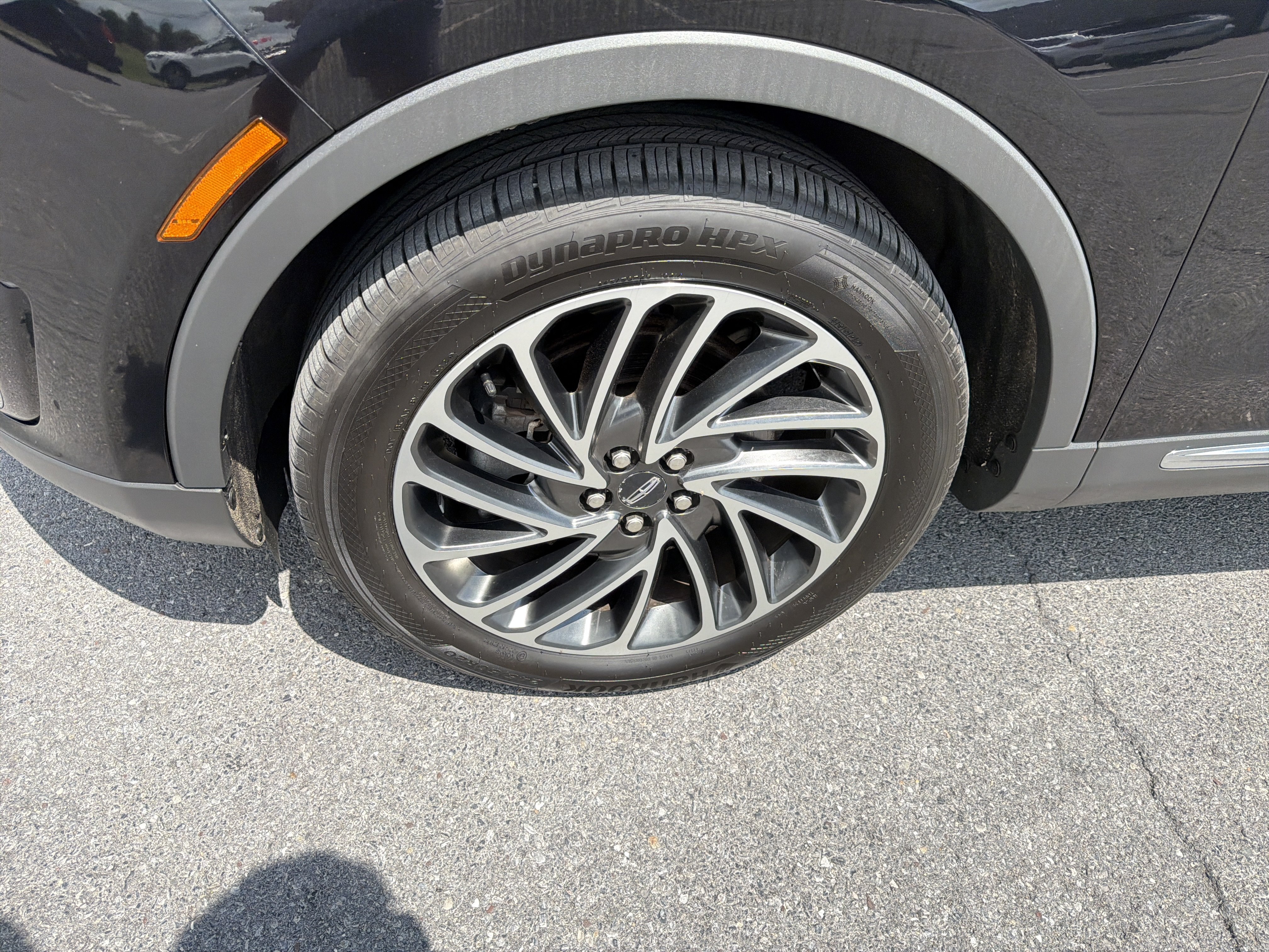 Used 2019 Lincoln Nautilus Reserve AWD/4WD image 11
