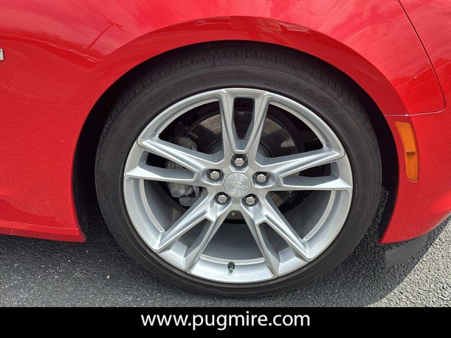 Used 2020 Chevrolet Camaro LT w/ RS Package RWD image 16