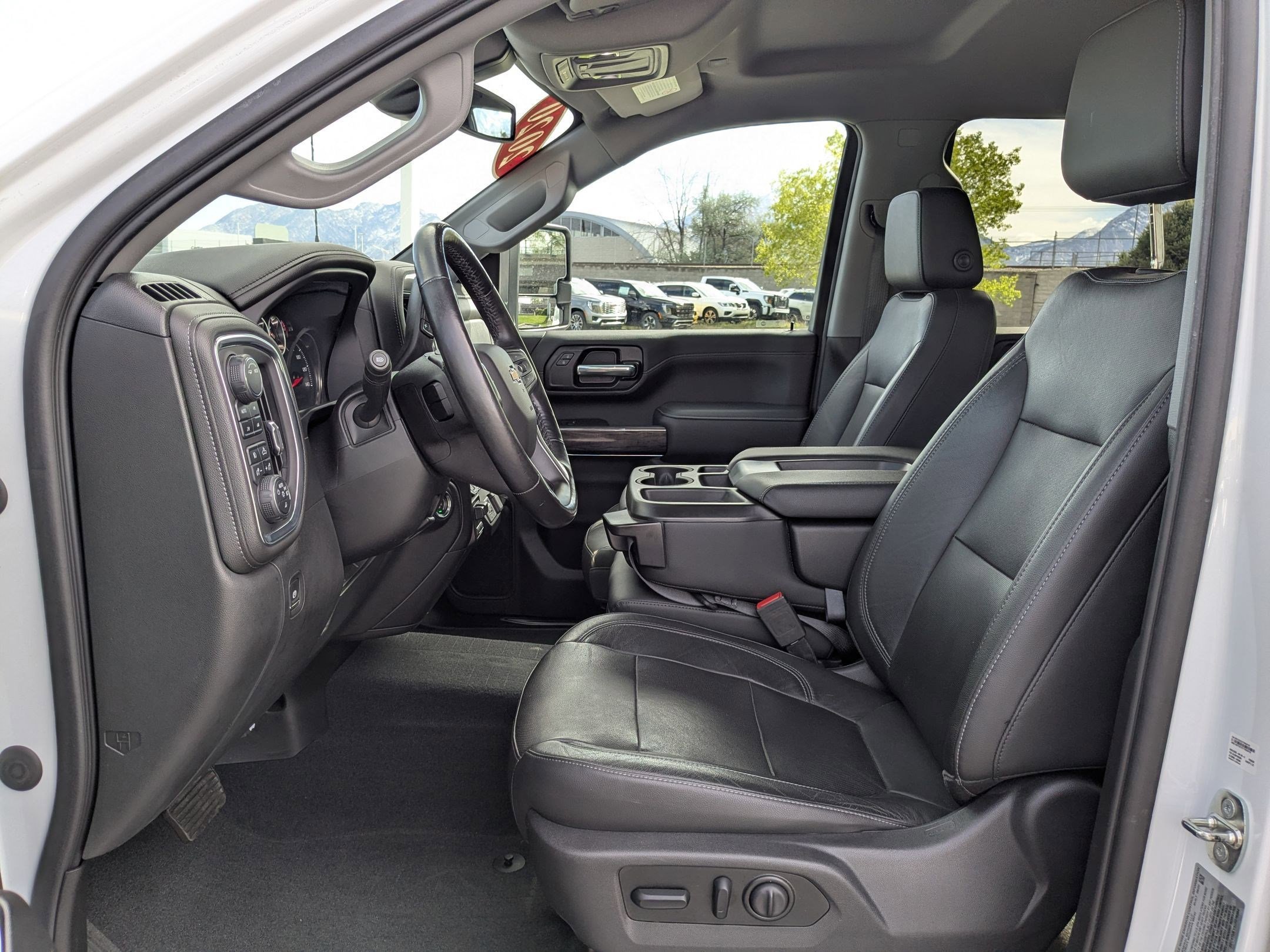 Used 2020 Chevrolet Silverado 3500 LTZ AWD/4WD image 23
