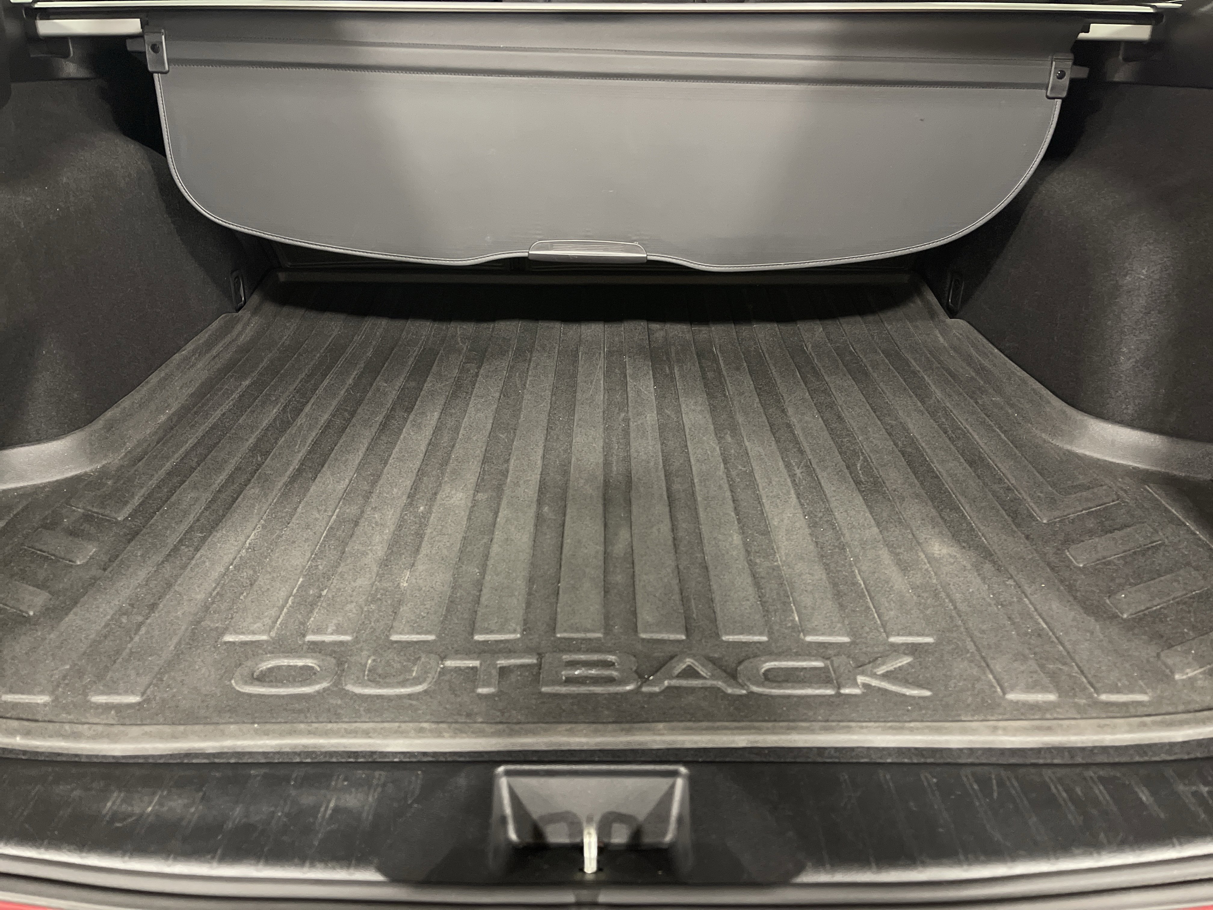 Used 2016 Subaru Outback 3.6R Limited image 12