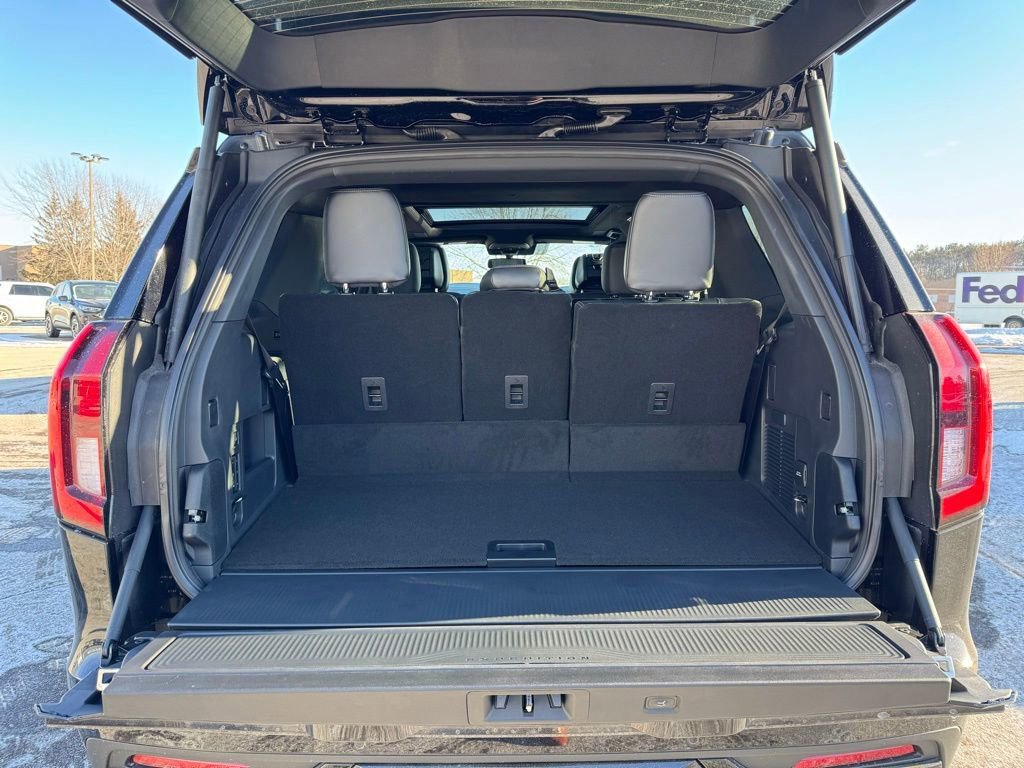 New 2026 Ford Expedition Platinum w/ Stealth Performance Package image 7