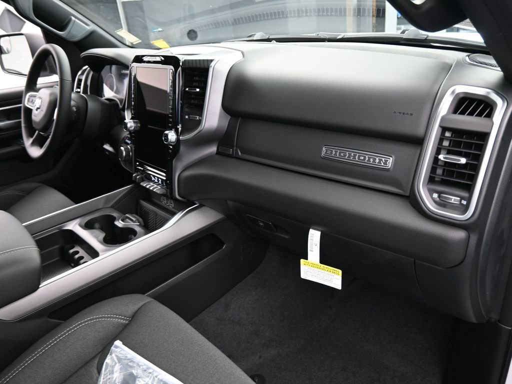 Used 2025 RAM 1500 Big Horn AWD/4WD image 40