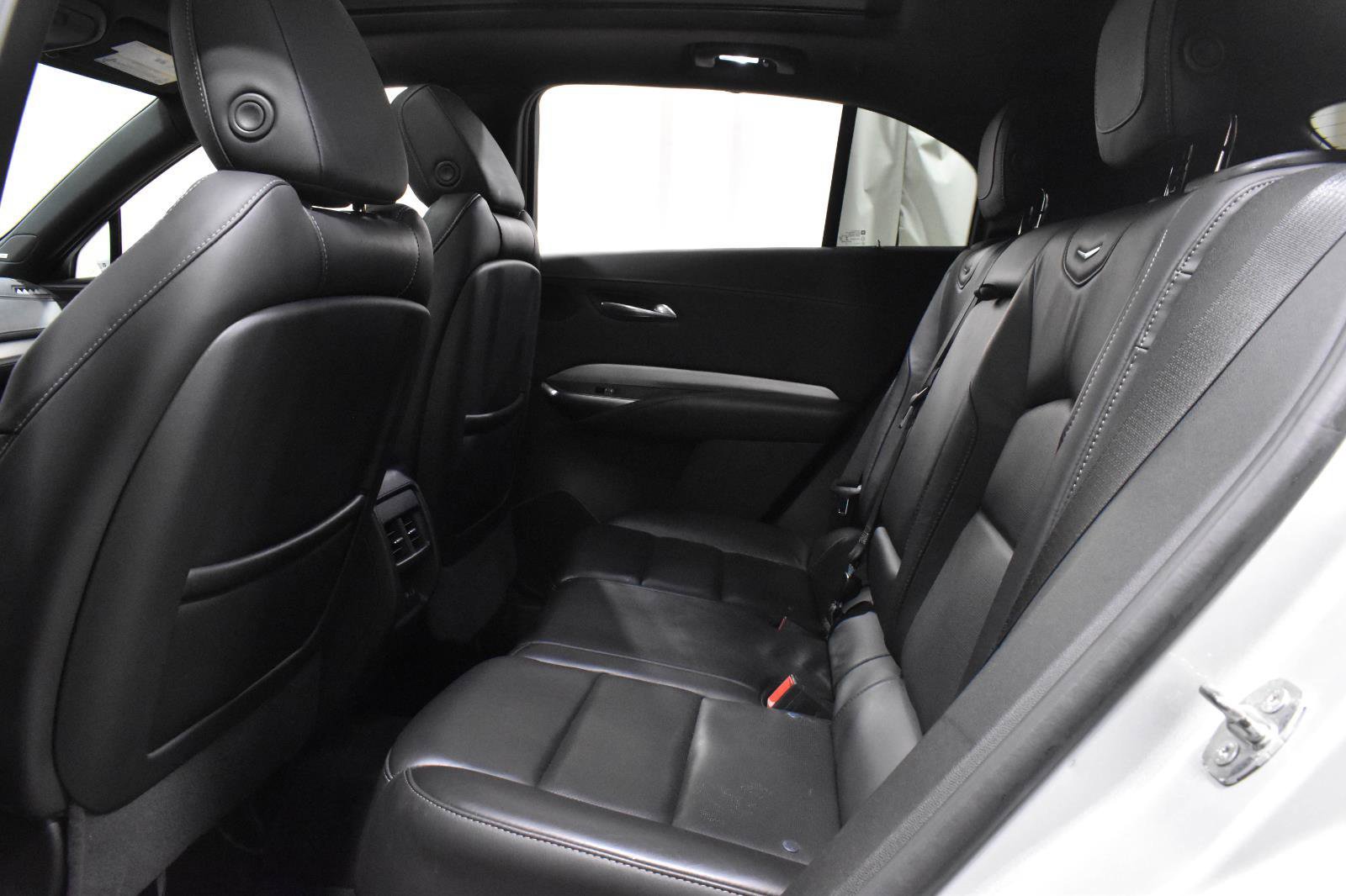 Used 2020 Cadillac XT4 Premium Luxury image 4