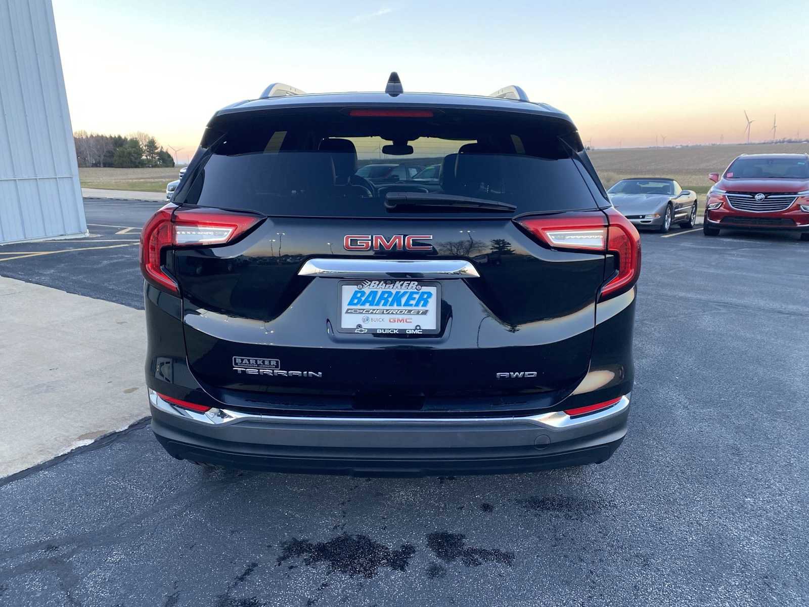 Used 2023 GMC Terrain SLT image 12