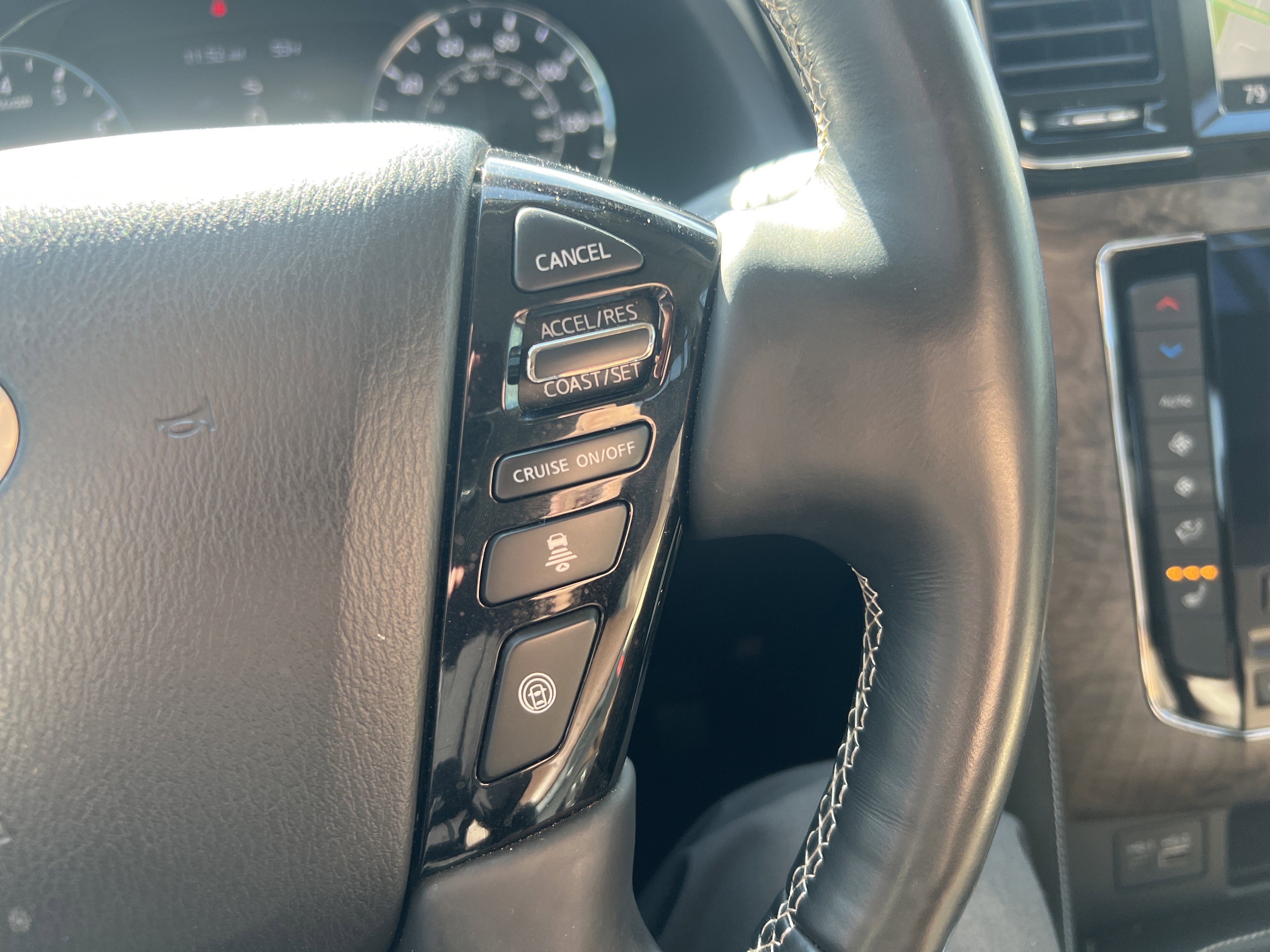 Used 2021 INFINITI QX80 Premium Select w/ Cargo Package image 20