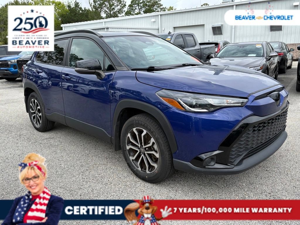 Used 2024 Toyota Corolla Cross AWD Hybrid w/ Moonroof Package image 9